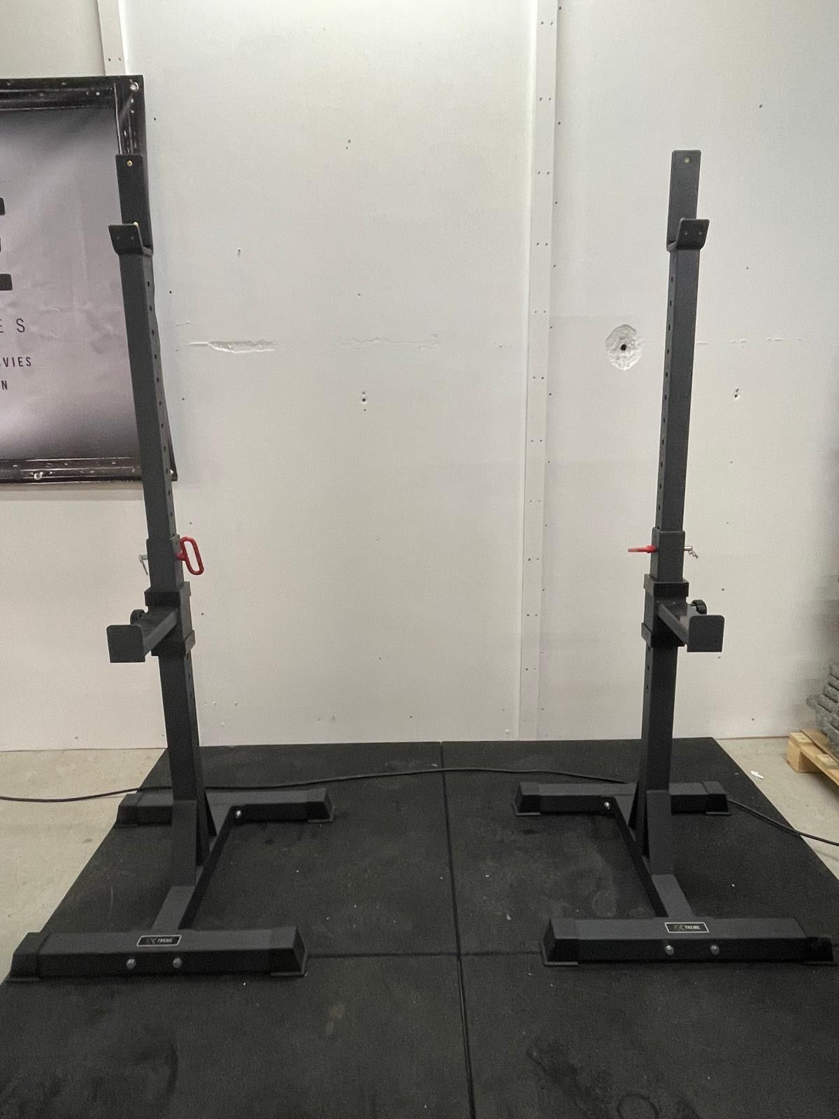 Xtreme Fitness Squat Stands (set)
